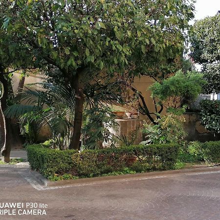 Hotel Giardino Degli Aranci Frattamaggiore Buitenkant foto